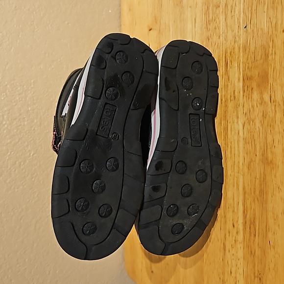 Totes Kids Youth Size 13 Black/Pink Winter Snow Boots Waterproof - Picture 5 of 6